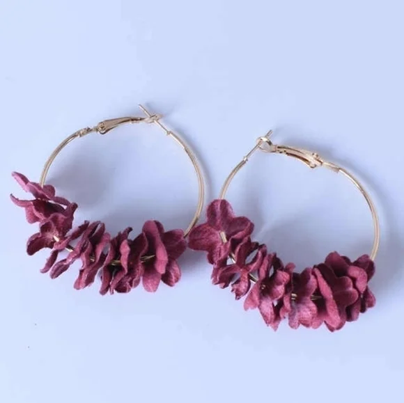 Hoop Flower Earrings In Red - Picture 1 of 1